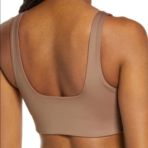 Girlfriend Collective Tommy Sports Bra - Picture 4 of 4